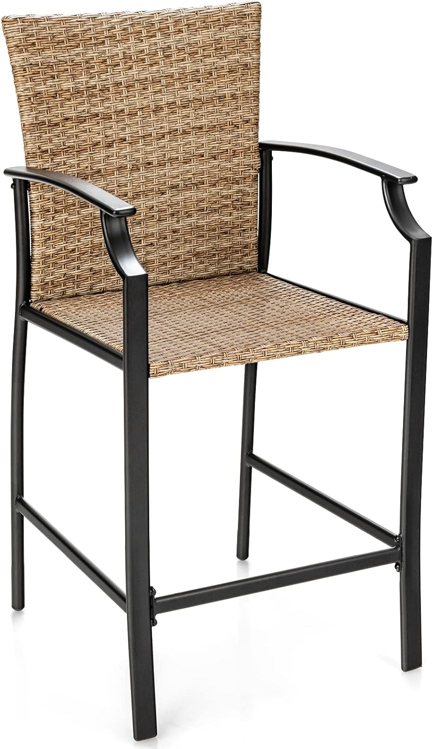 Comfortable Seating for Relaxed Outdoor Moments